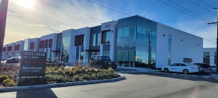 3231 No. 6 Rd, Richmond, BC à louer Photo intérieure– Image 2 sur 4