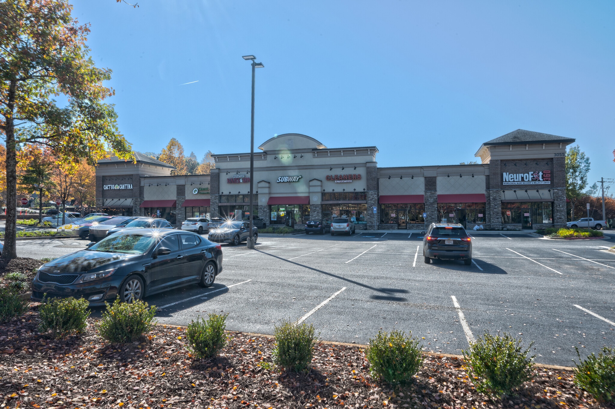 Shops at North Point, Alpharetta, GA à louer Photo intérieure– Image 1 sur 8