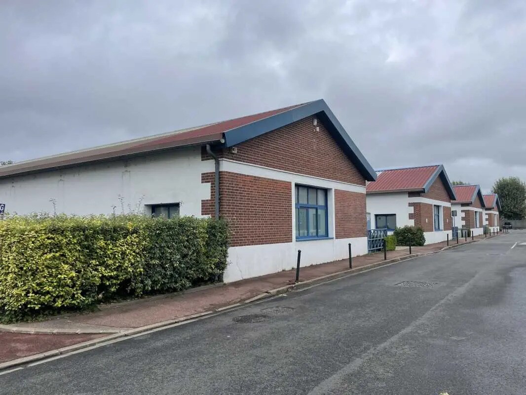 Local d’activités dans Choisy-le-Roi à louer Photo de l’immeuble– Image 1 sur 10