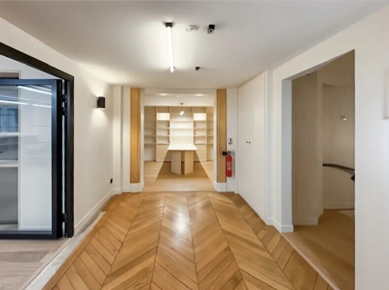 Bureau dans Paris à louer - Photo de l’immeuble – Image 1 sur 9