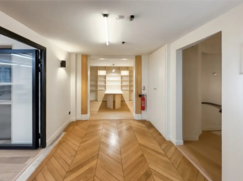 Bureau dans Paris à louer Photo de l’immeuble– Image 1 sur 10