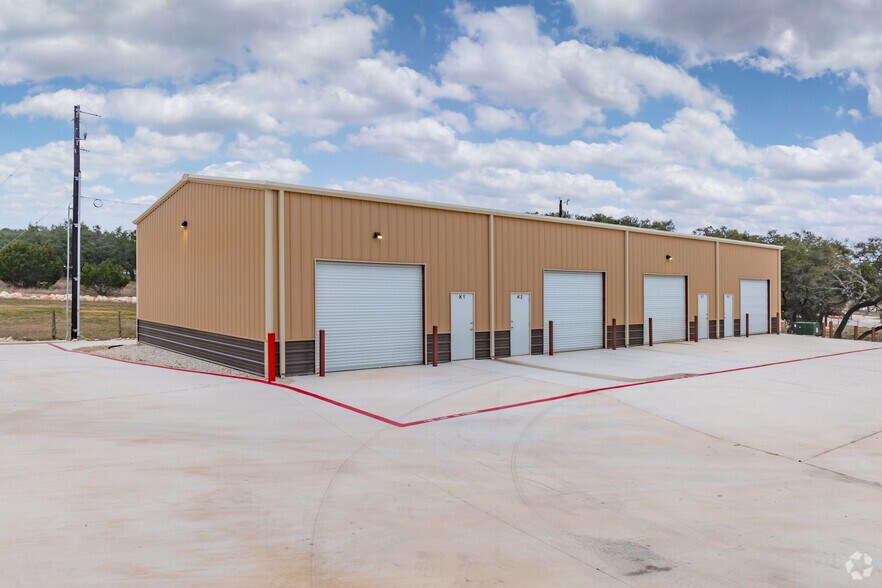 38 Rust Ln, Boerne, TX à louer - Photo de l’immeuble – Image 2 sur 20