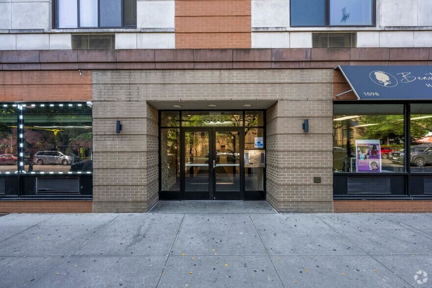 1598-1604 Fulton St, Brooklyn, NY à louer - Photo de l’immeuble – Image 2 sur 3