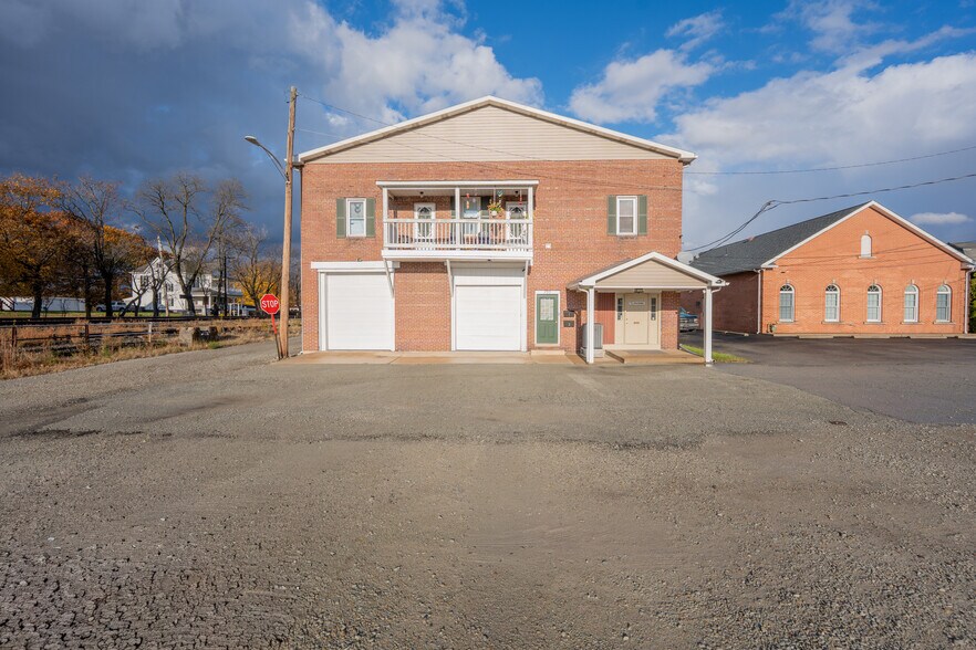 700 Hoke St, Latrobe, PA à vendre - Photo de l’immeuble – Image 3 sur 27