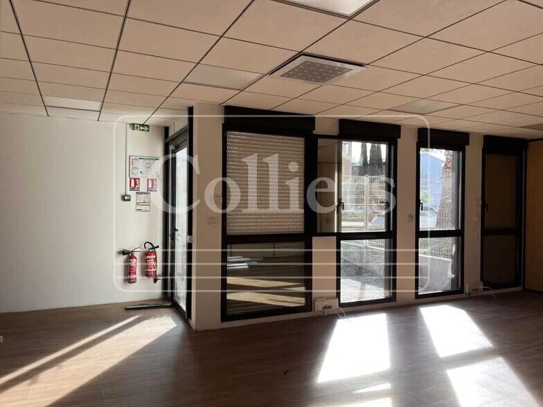Bureau dans Marseille à louer - Photo de l’immeuble – Image 3 sur 5