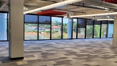 2300 Glades Rd, Boca Raton, FL à louer Photo intérieure– Image 2 sur 7