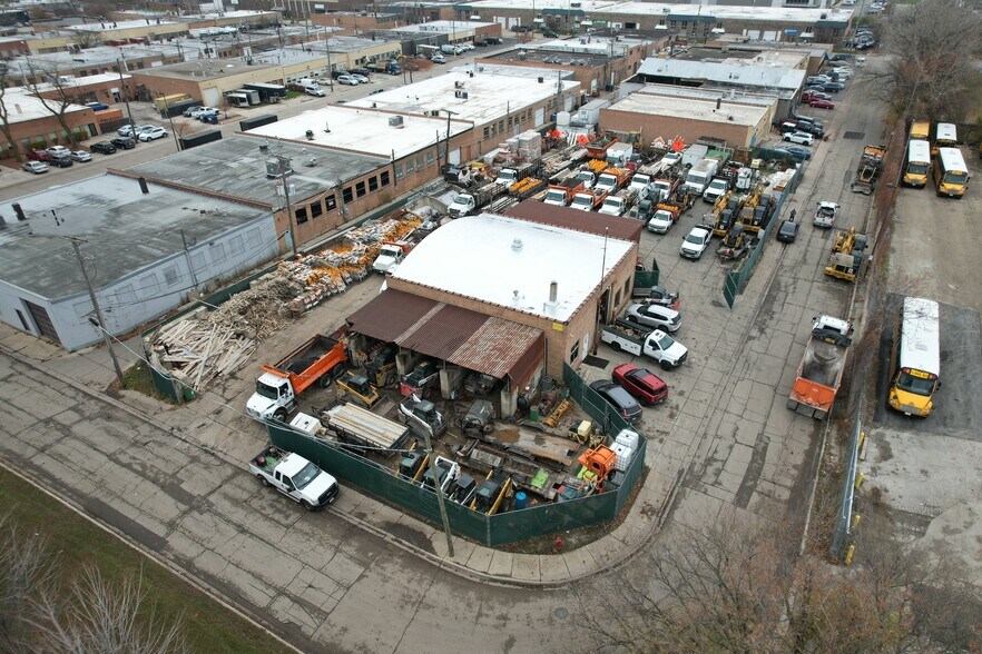 7306 Central Park Ave, Skokie, IL à vendre - Photo de l’immeuble – Image 3 sur 4