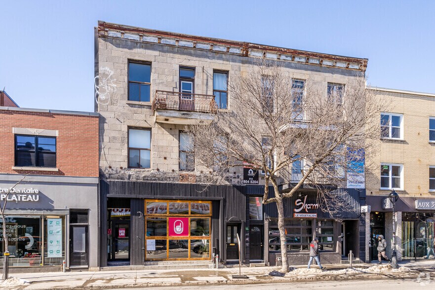 1361-1365 Av Du Mont-Royal E, Montréal, QC à vendre - Photo de l’immeuble – Image 1 sur 4