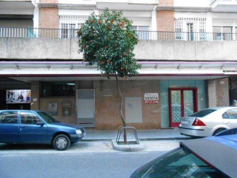 Local commercial dans Córdoba, Córdoba à vendre - Photo de l’immeuble – Image 2 sur 8