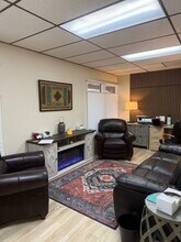7183-7189 Navajo Rd, San Diego, CA à louer Photo intérieure– Image 2 sur 6