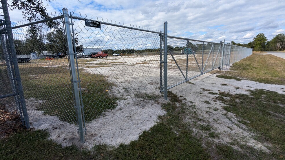 91 Atherton, Lake Placid, FL à louer - Photo de l’immeuble – Image 3 sur 10