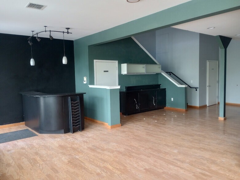 115-127 Kellogg Rd, Bellingham, WA à louer - Photo de l’immeuble – Image 3 sur 13