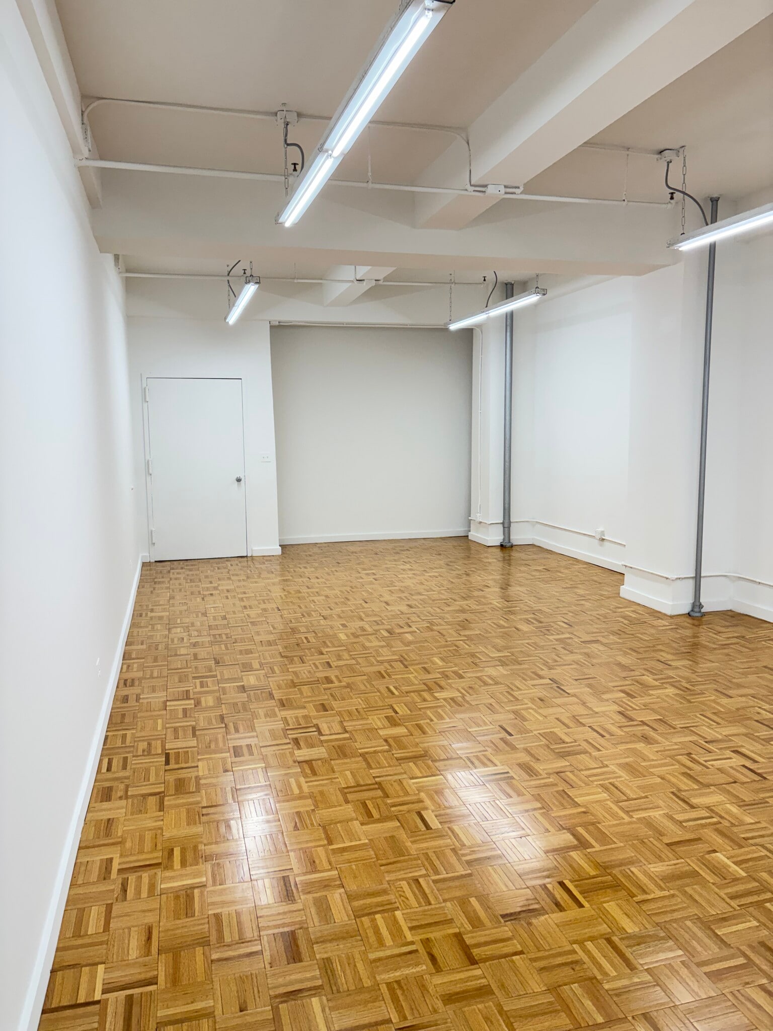 325 W 38th St, New York, NY à louer Photo intérieure– Image 1 sur 8