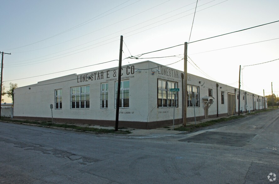 2700 Logan St, Dallas, TX à vendre - Photo de l’immeuble – Image 1 sur 19