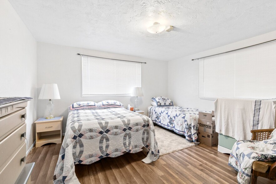 3429 S Stage Rd, Medford, OR à vendre - Photo de l’immeuble – Image 3 sur 35