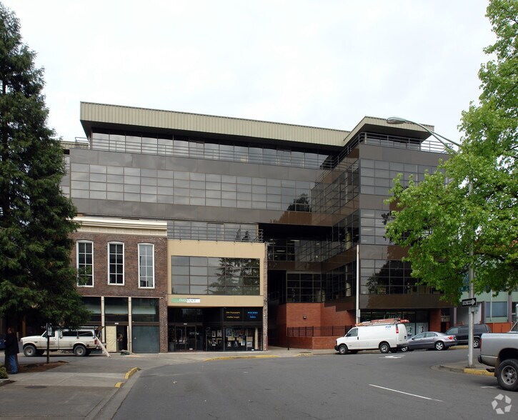 833-873 Willamette St, Eugene, OR à louer - Photo de l’immeuble – Image 2 sur 4