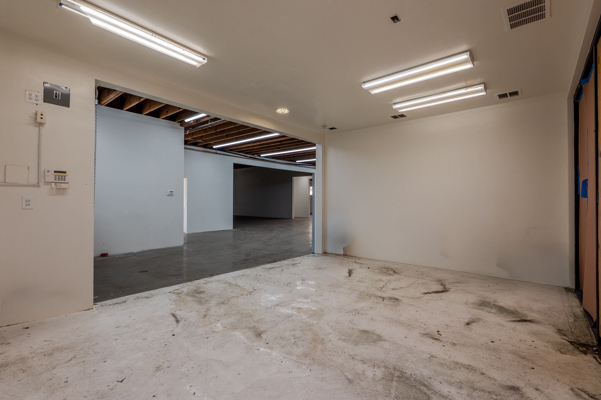 543 N Fairfax Ave, Los Angeles, CA à louer Photo intérieure– Image 1 sur 6