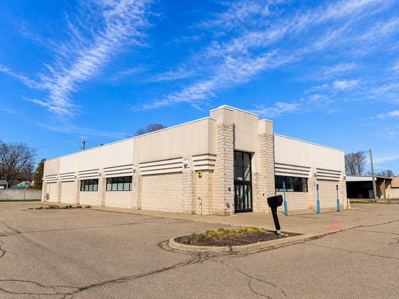 1156 W Huron St, Waterford, MI à vendre - Photo de l’immeuble – Image 2 sur 5