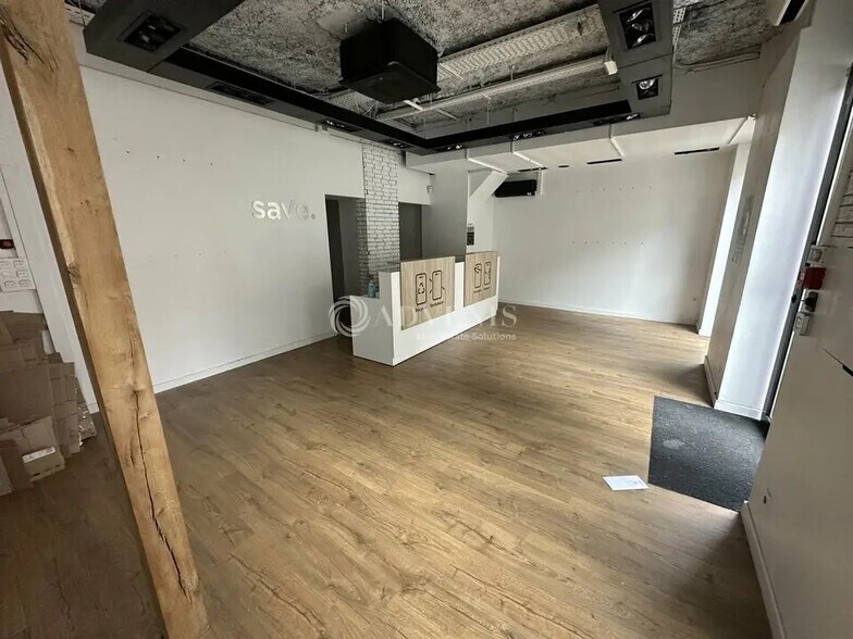 Local commercial dans Orléans à louer - Photo de l’immeuble – Image 3 sur 10