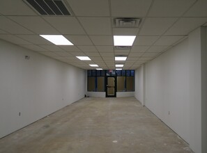 604-626 Union Blvd, West Islip, NY à louer Photo intérieure– Image 1 sur 1