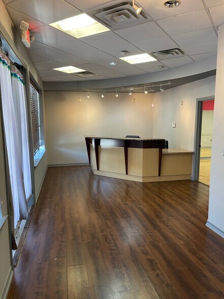 1314 NW John Jones Dr, Burleson, TX à louer - Photo intérieure – Image 2 sur 5
