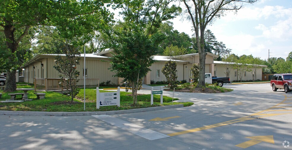 210 N Tyndall Pky, Panama City, FL à vendre - Photo de l’immeuble – Image 1 sur 18