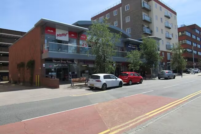 Market St, Bracknell à louer - Photo de l’immeuble – Image 2 sur 4