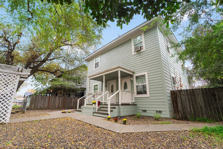 1636 Pine St, Oroville, CA à vendre - Photo de l’immeuble – Image 2 sur 5