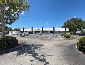 14280 Walsingham Rd, Largo, FL à louer Photo intérieure– Image 1 sur 9