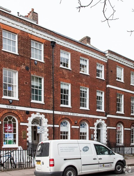 23 Southernhay W, Exeter à louer - Photo de l’immeuble – Image 3 sur 14