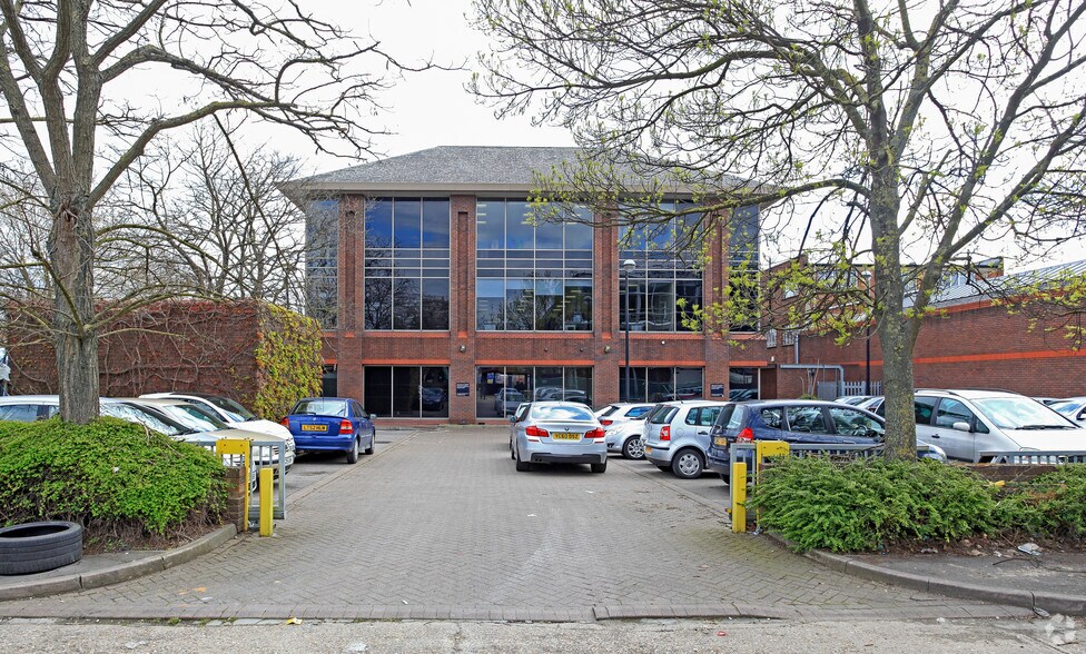 36-38 Park Royal Rd, Londres à vendre - Photo de l’immeuble – Image 2 sur 4