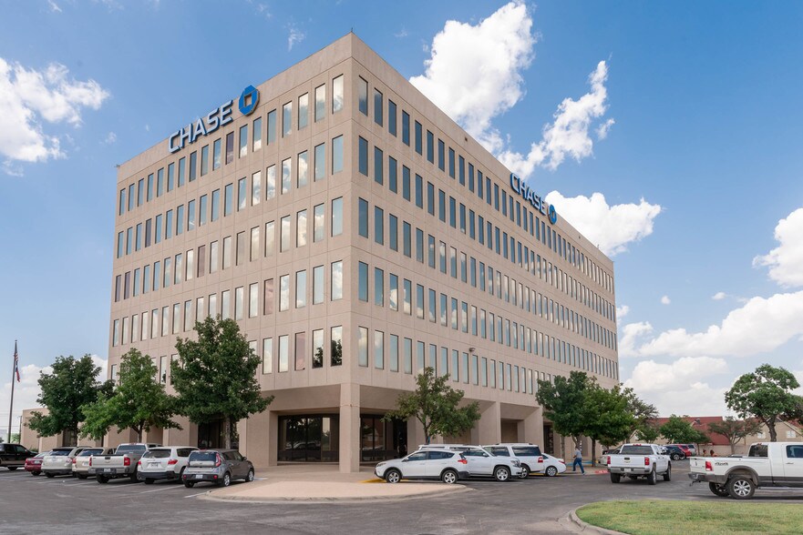 3800 E 42nd St, Odessa, TX à louer - Photo de l’immeuble – Image 2 sur 8