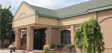 6200 State St, Saginaw, MI à louer Photo de l’immeuble– Image 2 sur 3