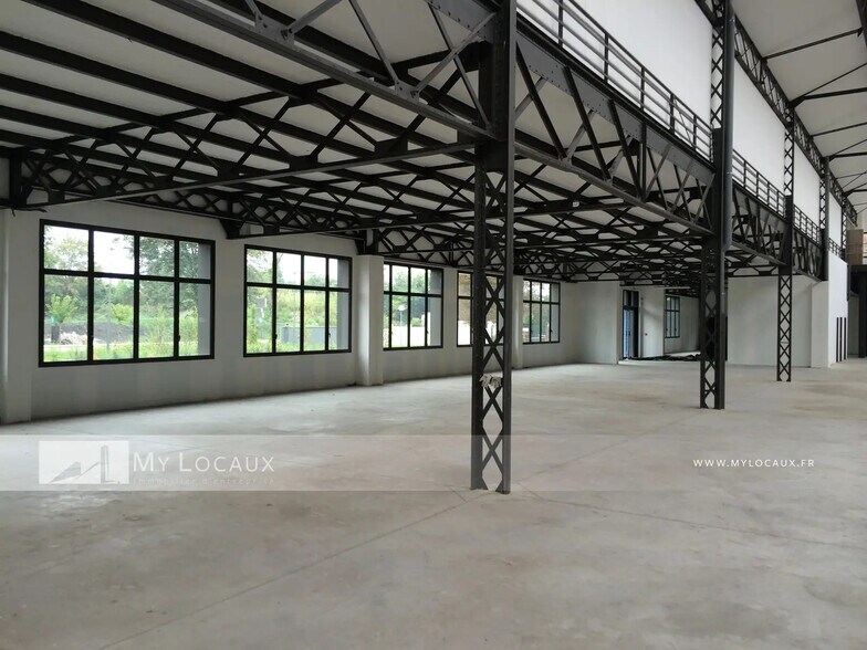 Local d’activités dans Gennevilliers à louer - Photo de l’immeuble – Image 2 sur 10