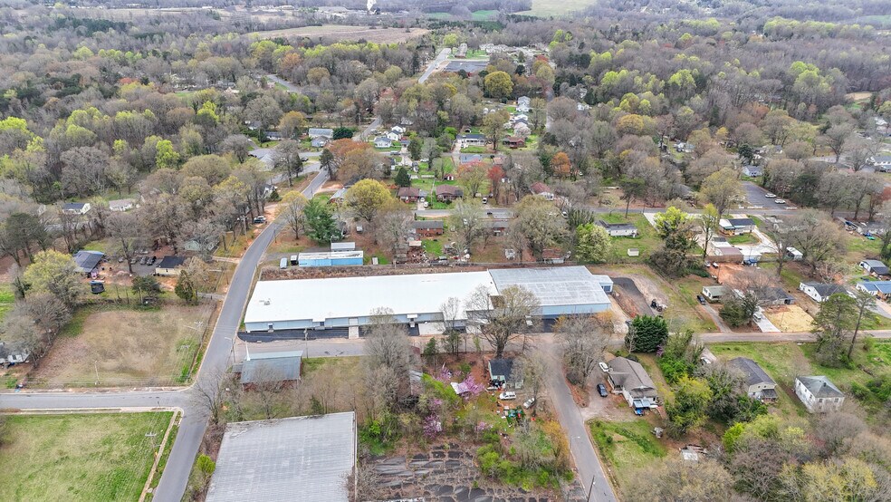 600 Park Dr, Statesville, NC à louer - Photo de l’immeuble – Image 3 sur 8