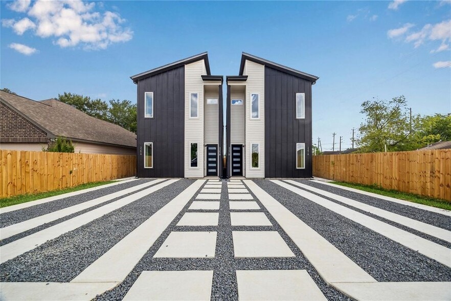 428 Calloway Street #A/B, Houston, TX à vendre - Photo principale – Image 1 sur 18