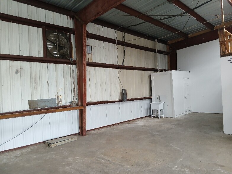 11234 Timber Tech Ave, Tomball, TX à louer - Photo de l’immeuble – Image 2 sur 16