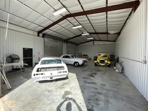 8265 FM 1488 Rd, Magnolia, TX à louer Photo intérieure– Image 1 sur 2