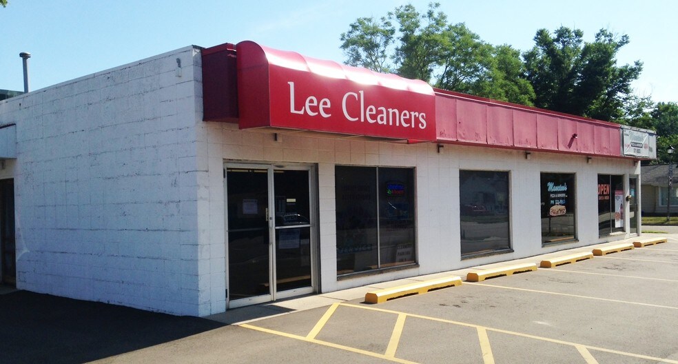 1404 W Mount Hope Ave, Lansing, MI à vendre - Photo de l’immeuble – Image 2 sur 4