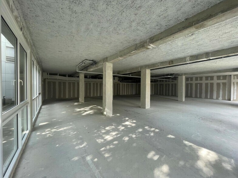 Local d'activités dans Ivry-sur-Seine à vendre - Photo intérieure – Image 3 sur 10