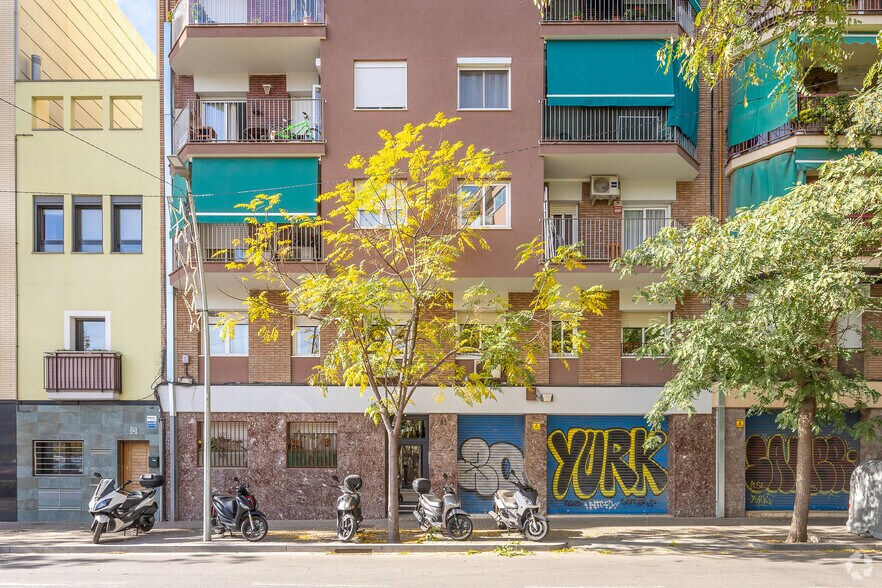 Local commercial dans Barcelone, Barcelona à louer - Photo de l’immeuble – Image 1 sur 2