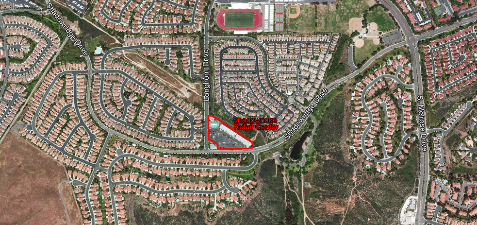 1910 Shadowridge Dr, Vista, CA à vendre - Photo de l’immeuble – Image 2 sur 7