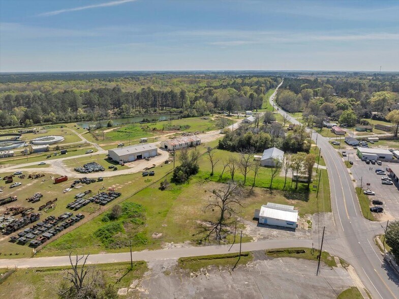 131 S Jackson St, Hawkinsville, GA à vendre - Photo de l’immeuble – Image 2 sur 34