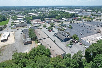 4602-4606 W Market St, Greensboro, NC - VUE AÉRIENNE  vue de carte