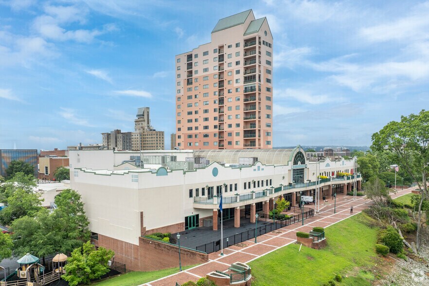 1 7th St, Augusta, GA à louer - Photo principale – Image 1 sur 6