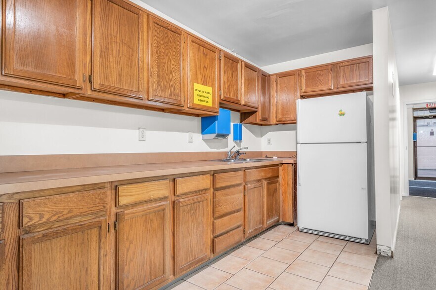 105 S First Colonial Rd, Virginia Beach, VA à vendre - Photo de l’immeuble – Image 3 sur 22