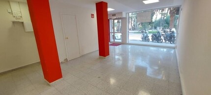Local commercial dans Esplugues de Llobregat, Barcelona à louer Photo intérieure– Image 1 sur 5