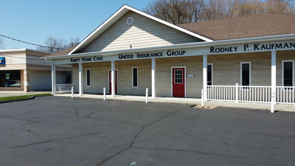 569 Boston Post Rd, Orange, CT à vendre - Photo de l’immeuble – Image 1 sur 13