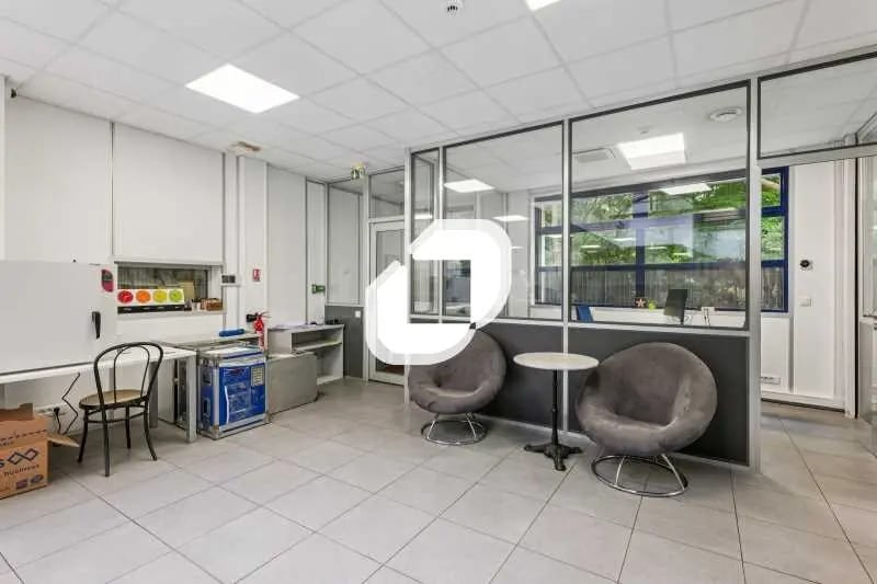 Bureau dans Paris à louer - Photo de l’immeuble – Image 2 sur 12