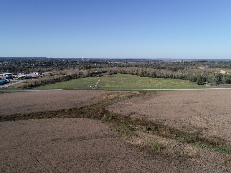 E Gilman Rd, Lansing, KS à vendre - Aérien – Image 2 sur 3